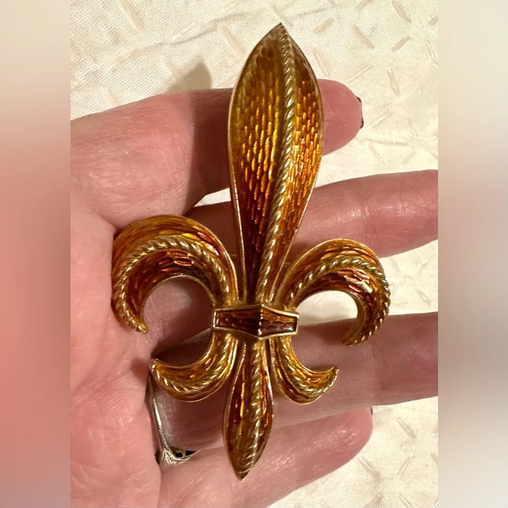 Vintage Trifari Fleur De Lis Brooch Gold Tone & Amber Citrine Enamel‎